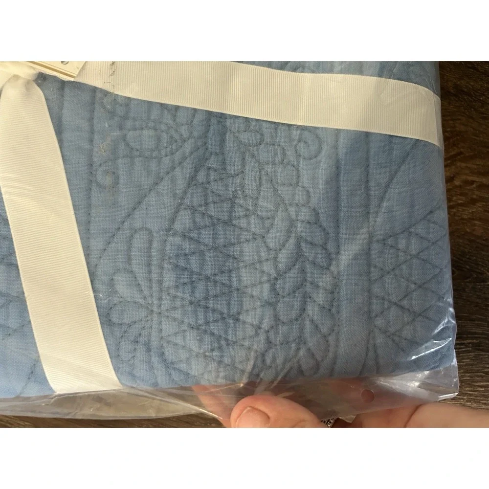Pottery Barn Hanna Cotton‎ Linen Quilted Standard Sham Blue NWT